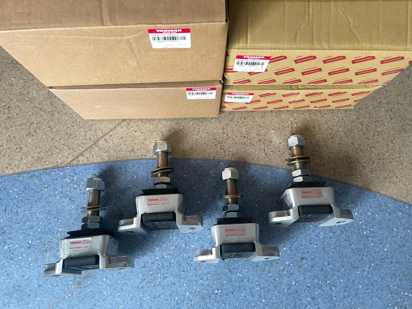 YANMAR 6LP Variklio pagalvių k-tas 119773-08300 +119773-08310