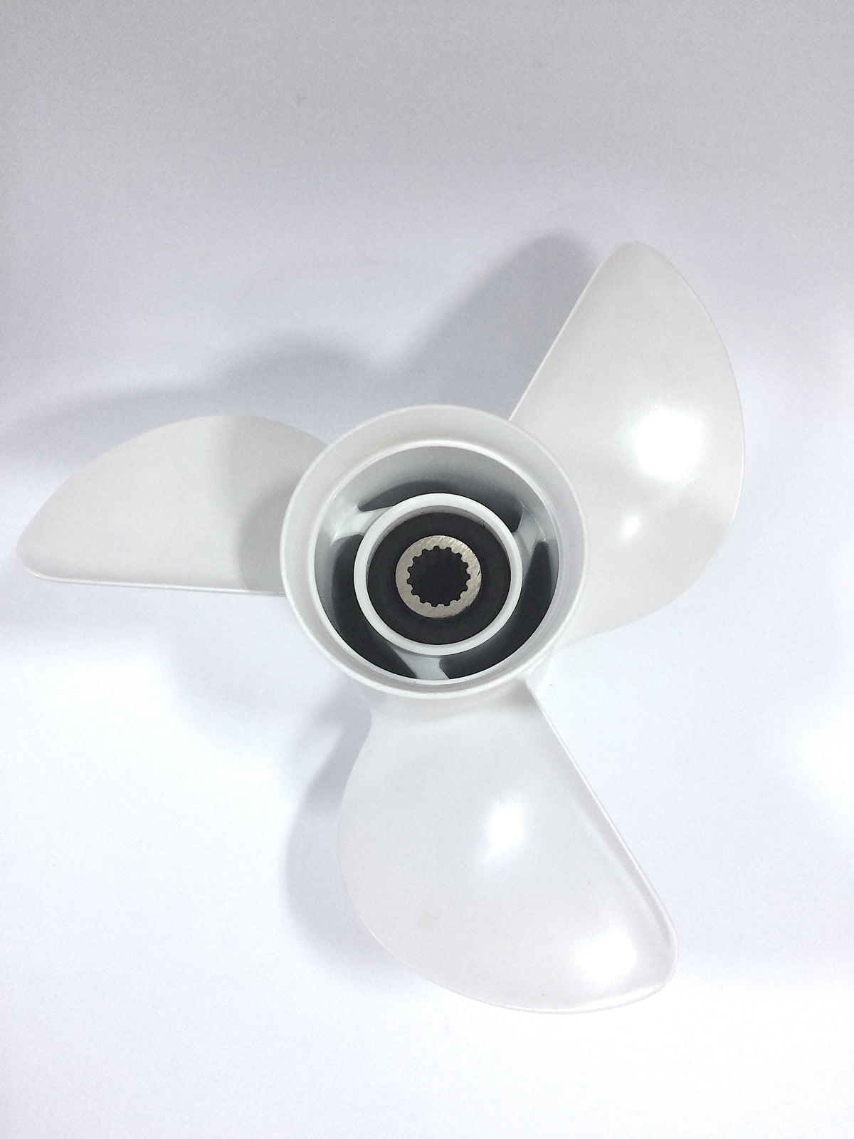 Sraigtas YAMAHA 60–140 AG (Аliumininis) 15"