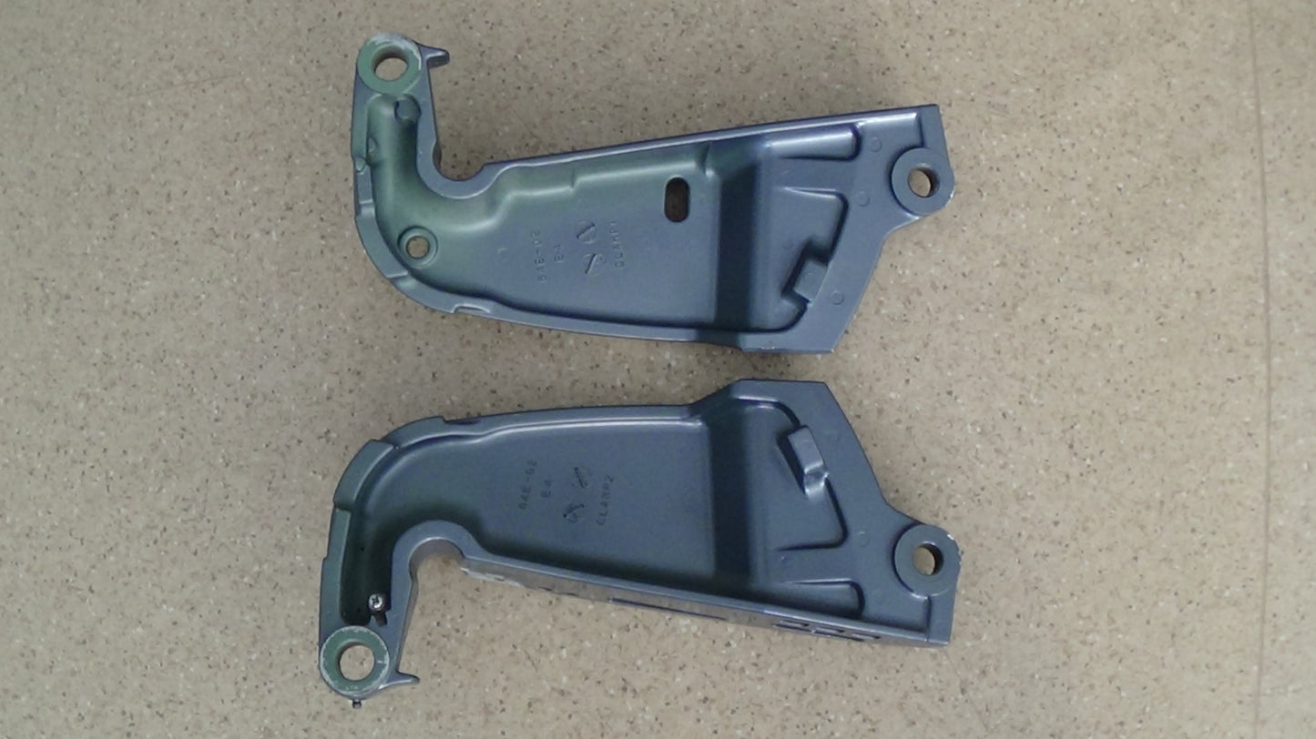 YAMAHA F115 / F225 Pakabinimo kronšteinai 68V-43111-01-8D