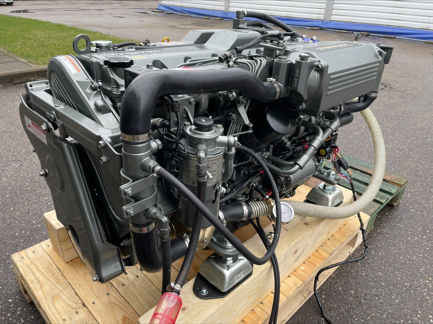 2 x YANMAR 6LPA-STP 315HP at 3800RPM Bobtail