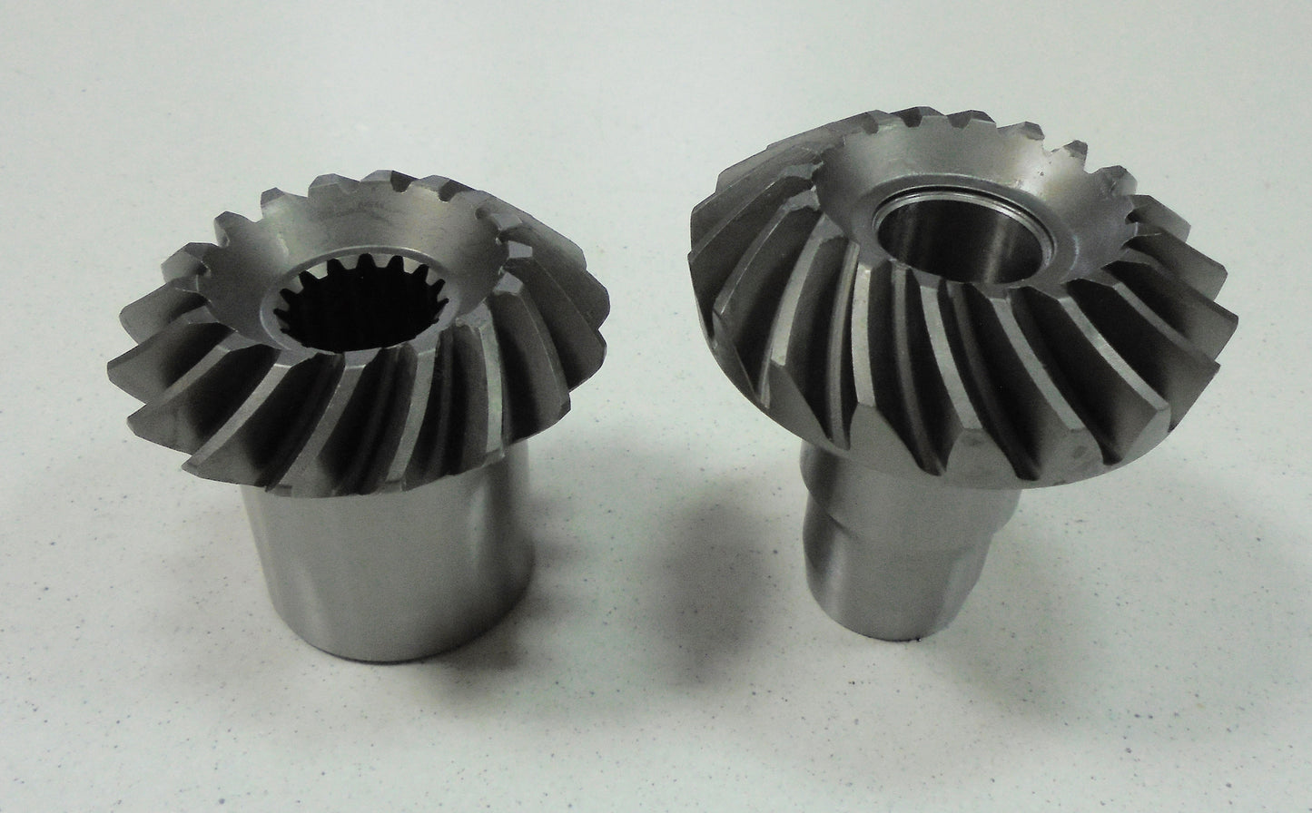 Dantračių komplektas virš. dalis Mercruiser Alpha One GEN II 1991-1997, Alpha One, MR, R, perdavimas 1.84/1.81 43-75325A3