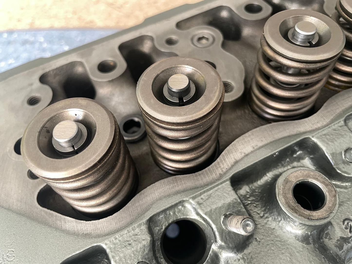 YANMAR 4JH3 Cilindrų Galvutė 729693-11700