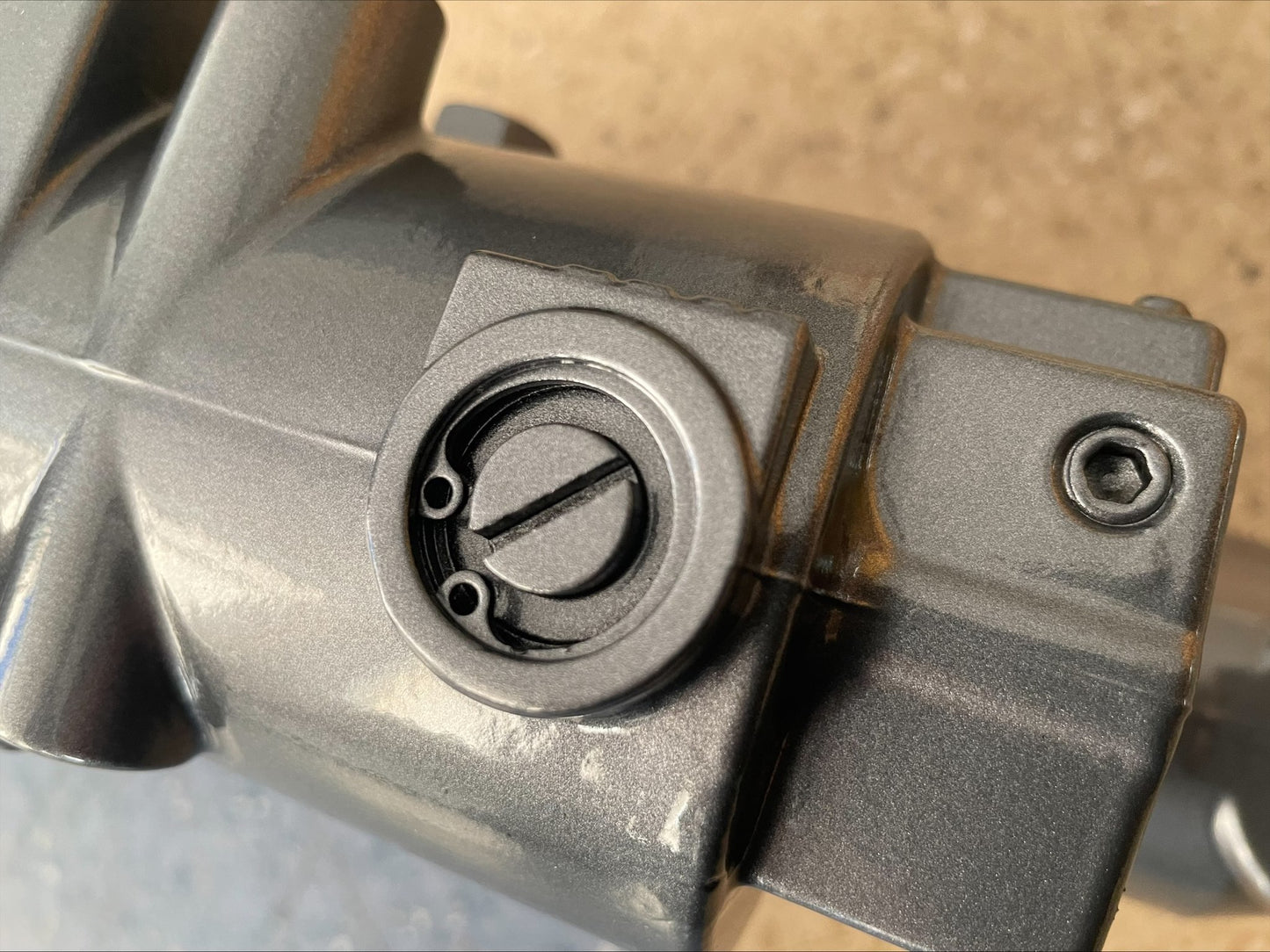 YAMAHA F75 F80 F90 F100 Hidraulika - 6D8-43800-00-4D