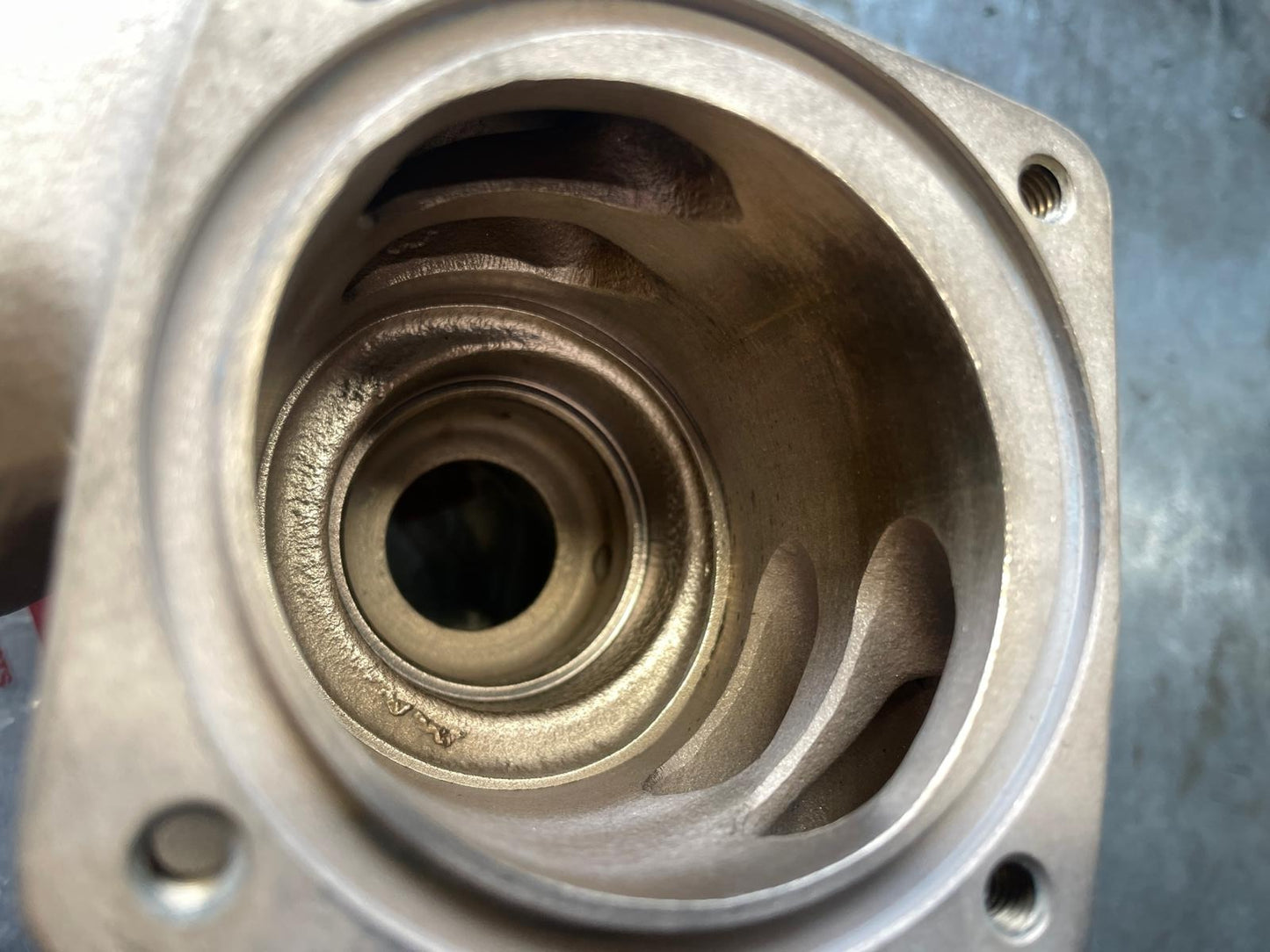YANMAR 4LH 4LHA TE HT DT  Užbortinio Vandens Siurblys 119171-42500