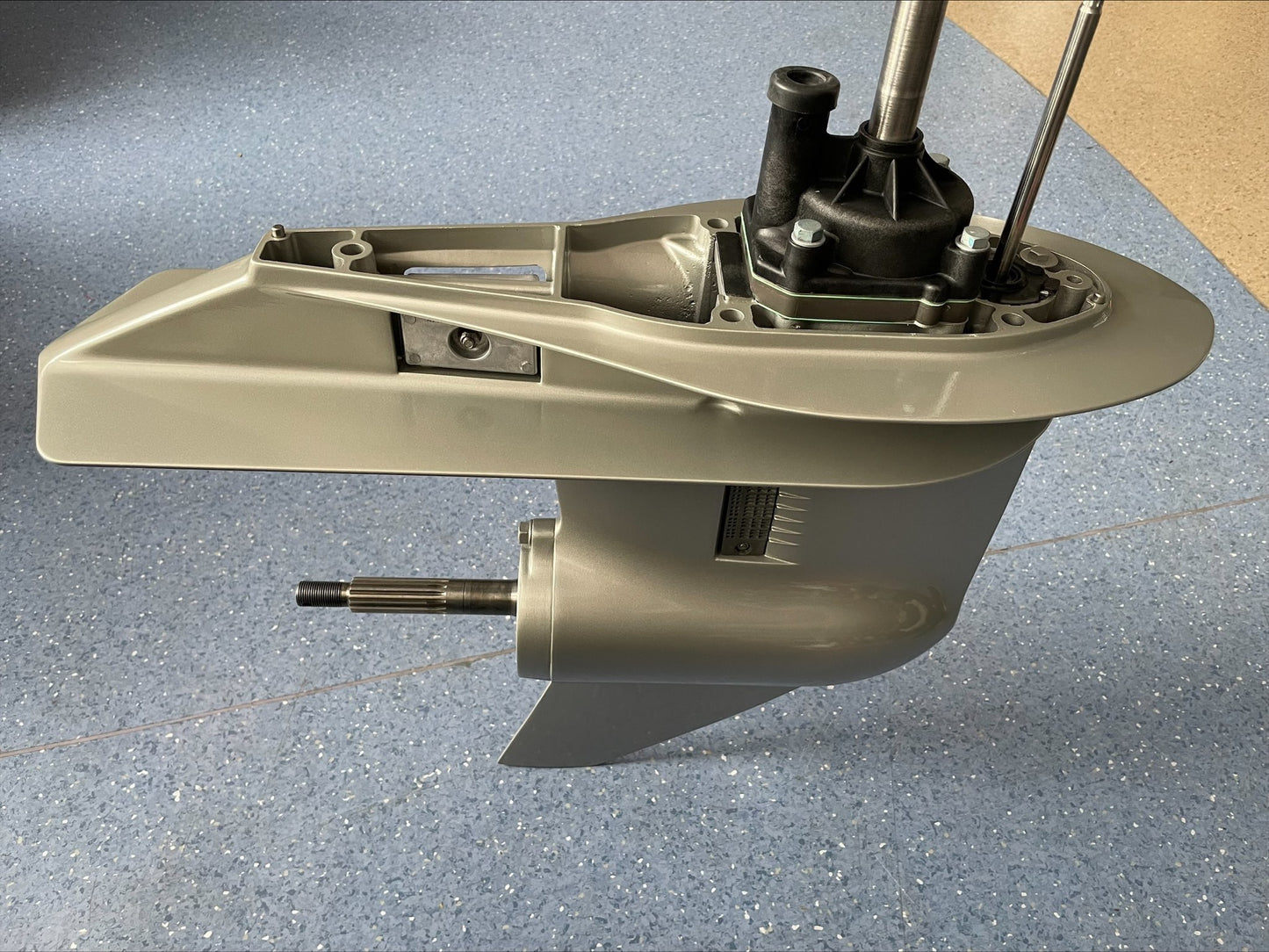 HONDA BF115 BF130 Reduktorius 41100-ZW5-810ZA