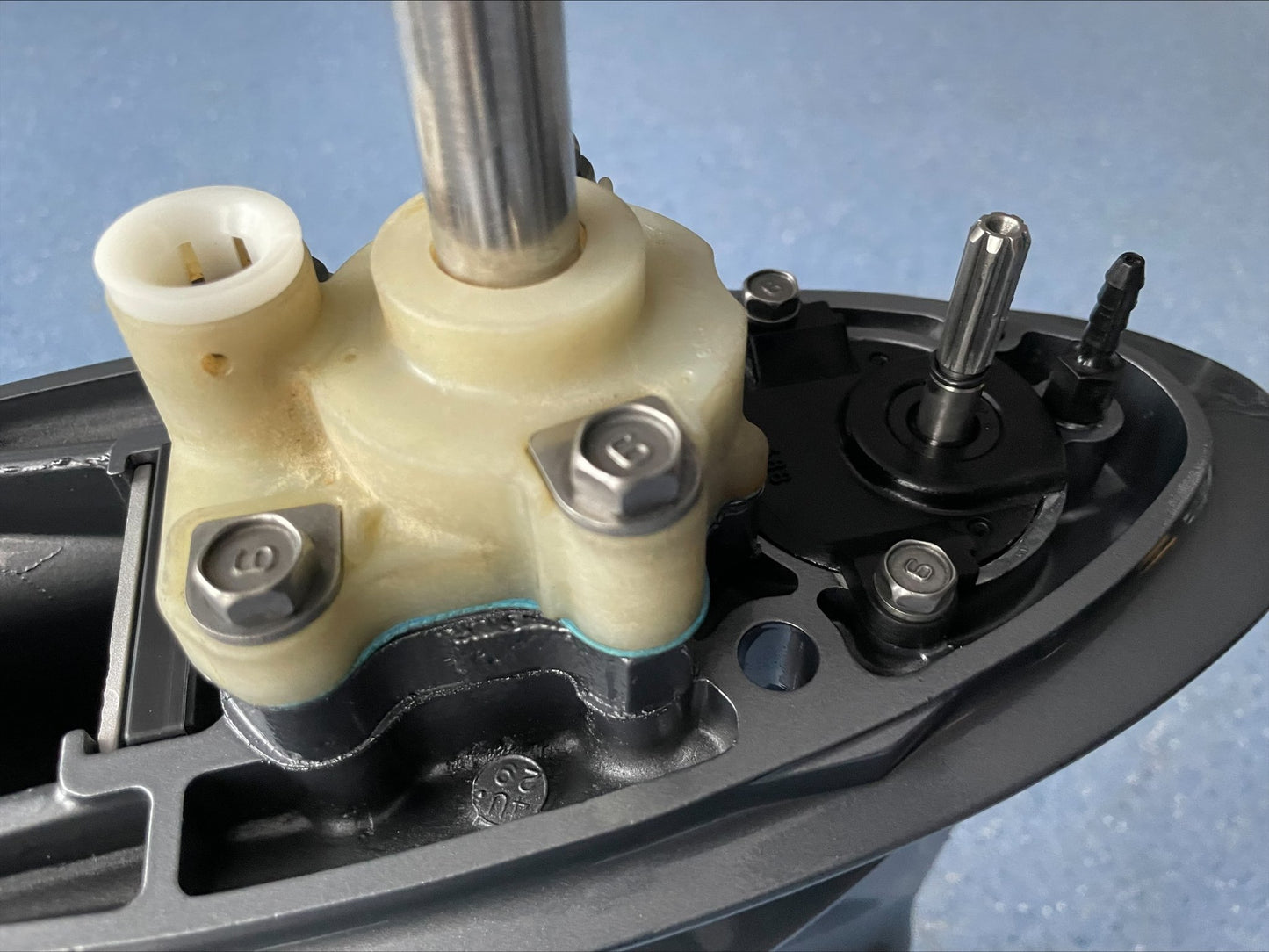 YAMAHA F70 EFI Reduktorius 6CJ-45300-30-8D