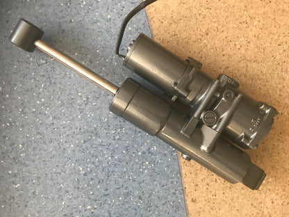 YAMAHA F50 F40 T50 2T: 40, 50, C40, C50 Hidraulika 62X-43800-02-4D