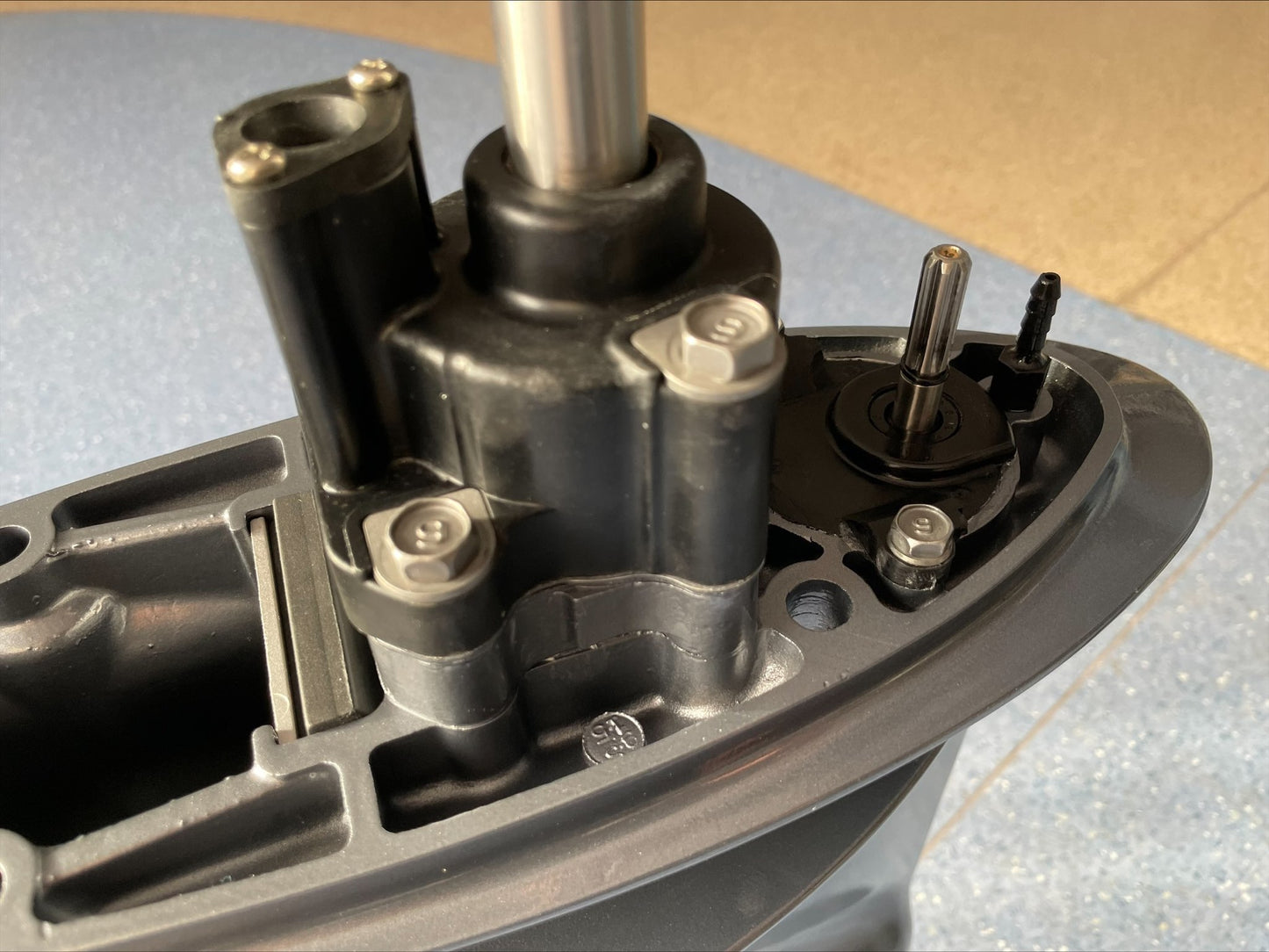 YAMAHA F100-F90-F80-F75 Reduktorius  67F-45300-10-4D; 6D9-45300-10-4D