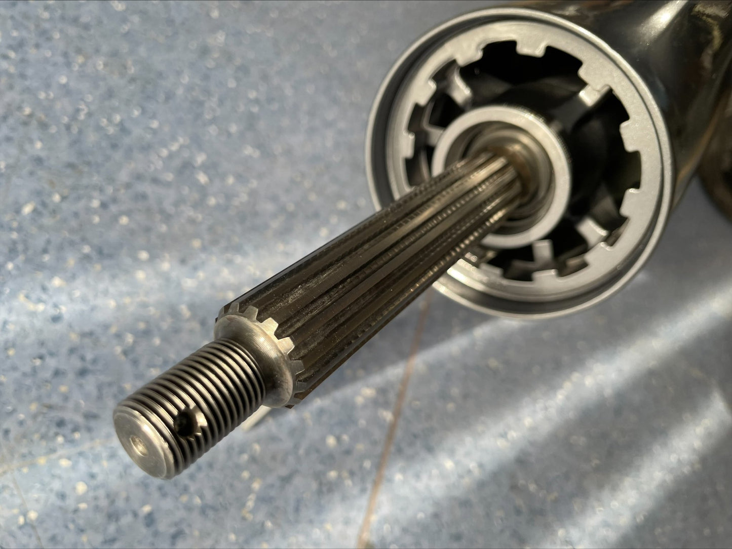 YAMAHA F100-F90-F80-F75 Reduktorius  67F-45300-10-4D; 6D9-45300-10-4D
