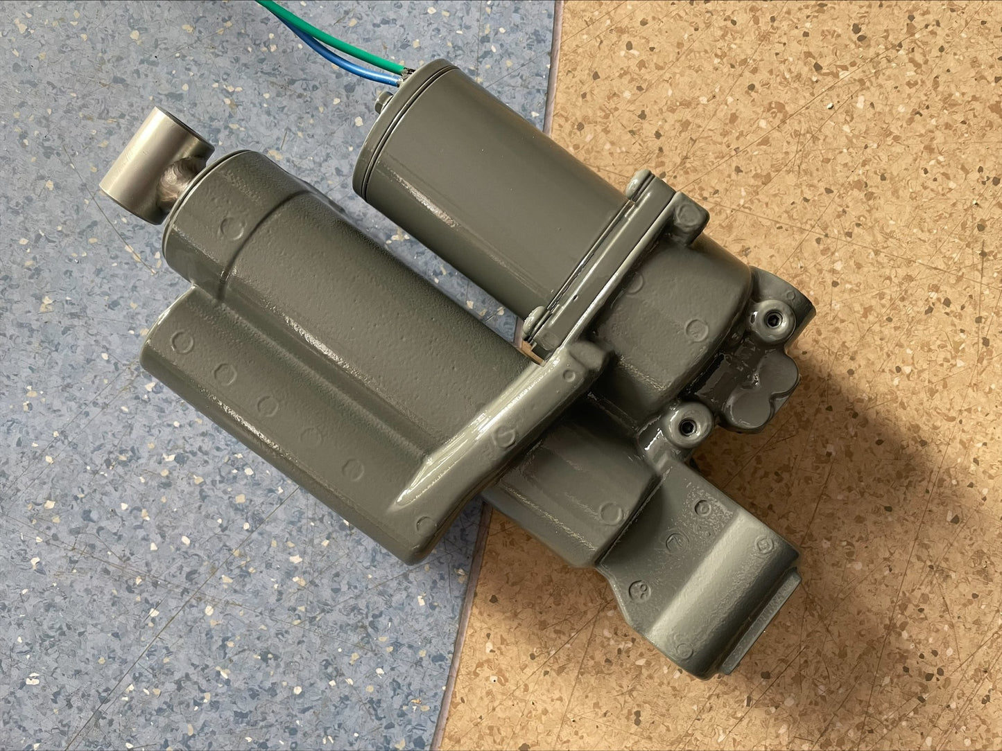 HONDA BF50-BF40-BF35 Power Trim Assy  56000-ZV5-823ZA