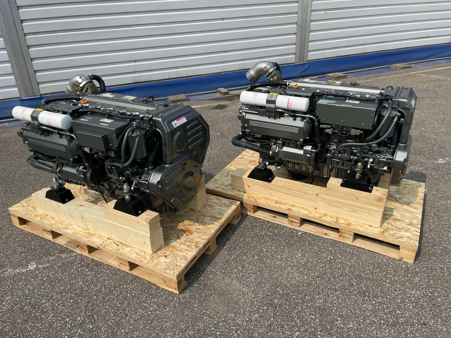 2 x YANMAR 6LY3-ETP 480AG prie 3.300 aps/min Pora variklių
