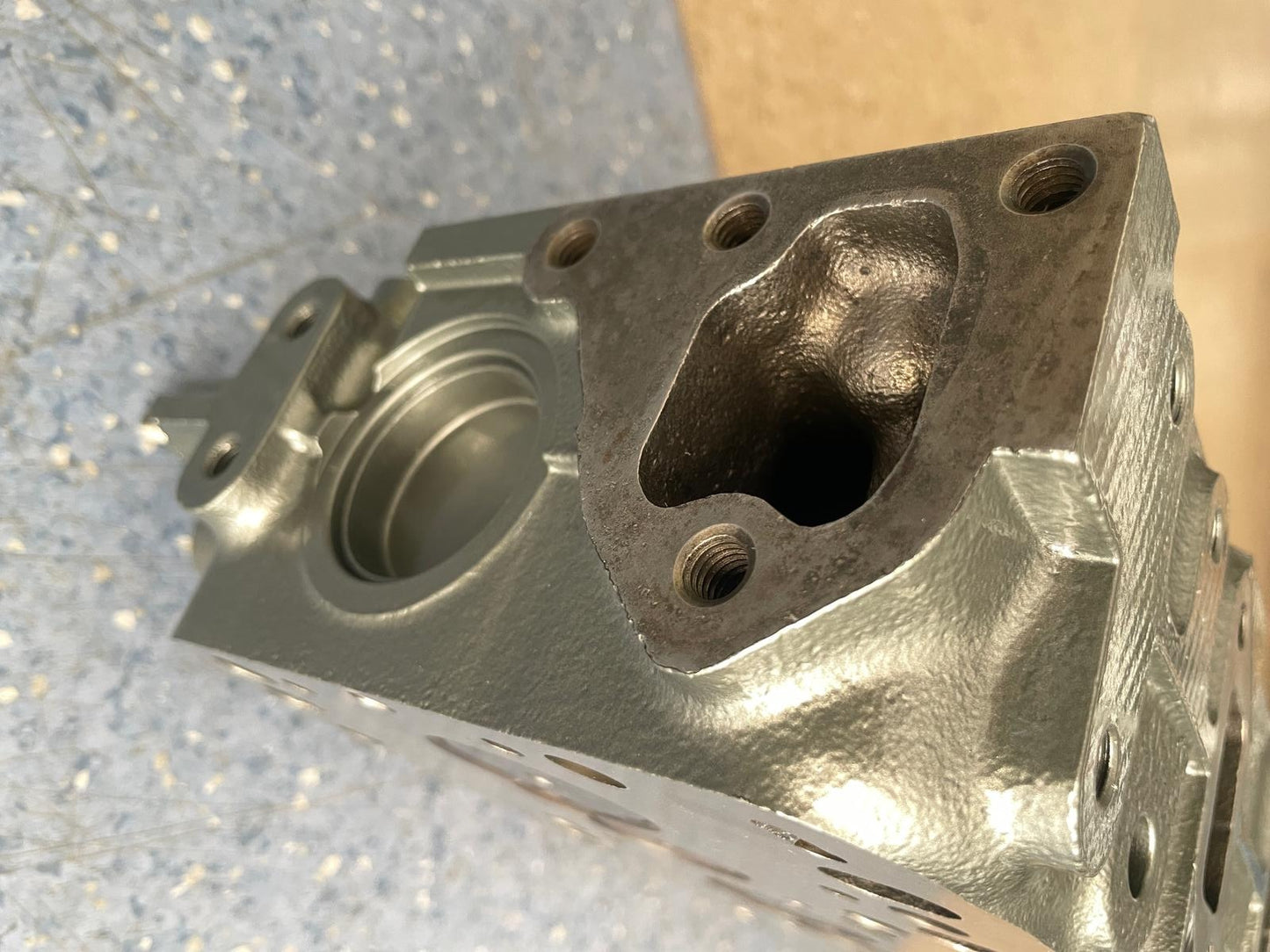 YANMAR 4JH3 Cilindrų Galvutė 729693-11700