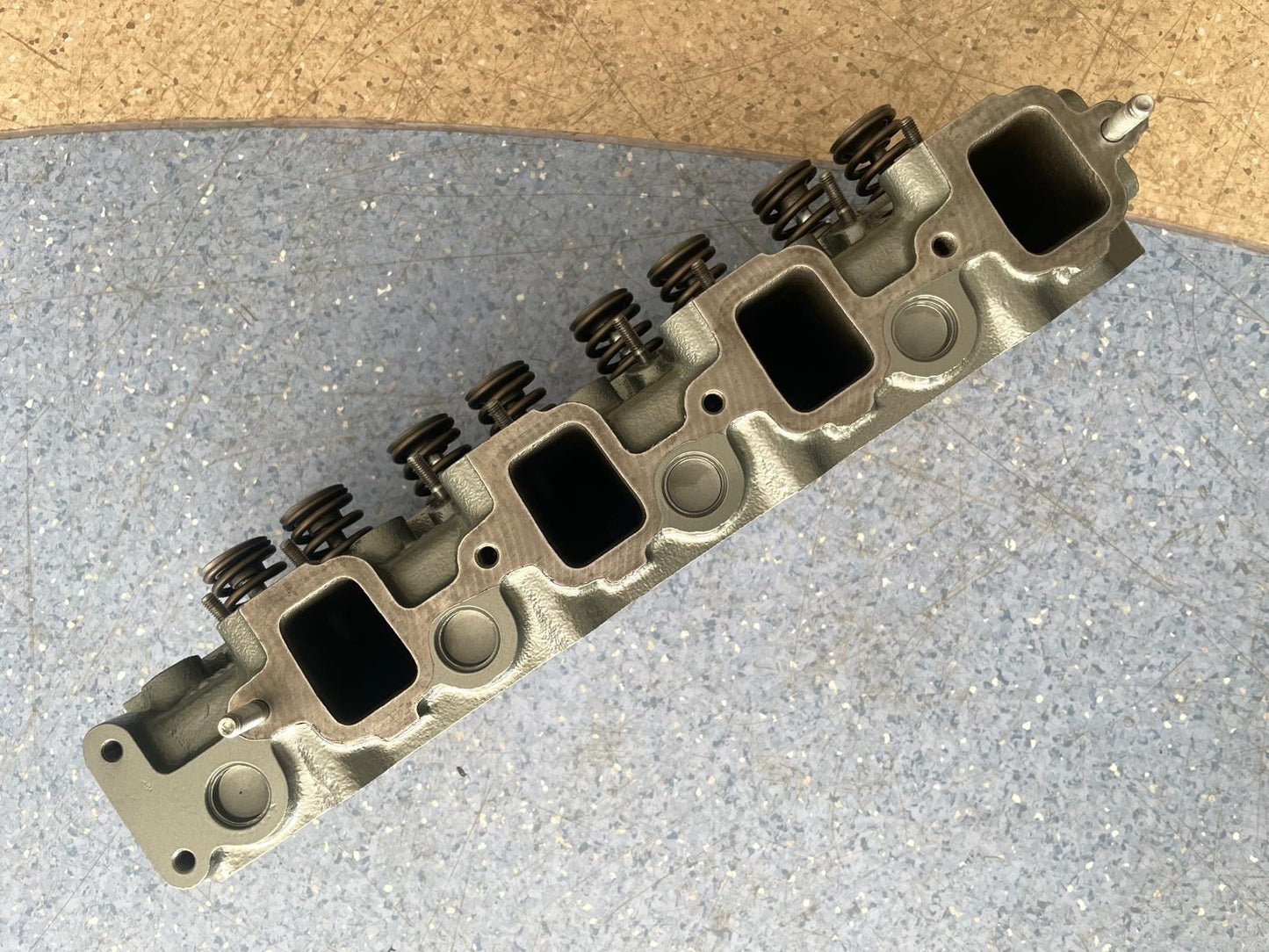 YANMAR 4JH3 Cilindrų Galvutė 729693-11700