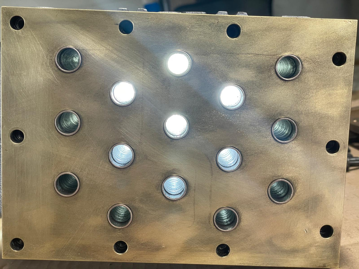 YANMAR 4LH DTE HTE Intercooleris 119173-18102